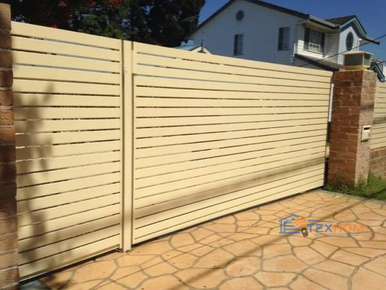 Откатные ворота DoorHan с калиткой и автоматическим приводом 1900x2500