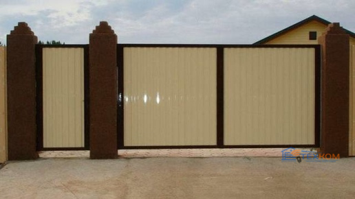 Откатные ворота DoorHan с сэндвич-панелью 3000x4400