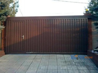 Откатные автоматические ворота DoorHan с калиткой 1300х3100