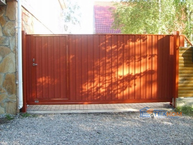 Откатные ворота DoorHan с профлистом 2000x4500
