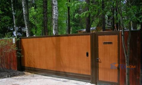 Откатные ворота DoorHan с сэндвич-панелью 1000x3600