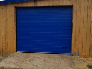 Секционные гаражные ворота DoorHan RSD02 3500 х 3500